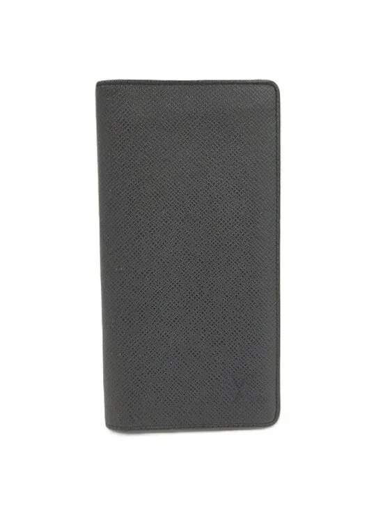 Louis Vuitton Portefeuille Brazza Taiga Wallet