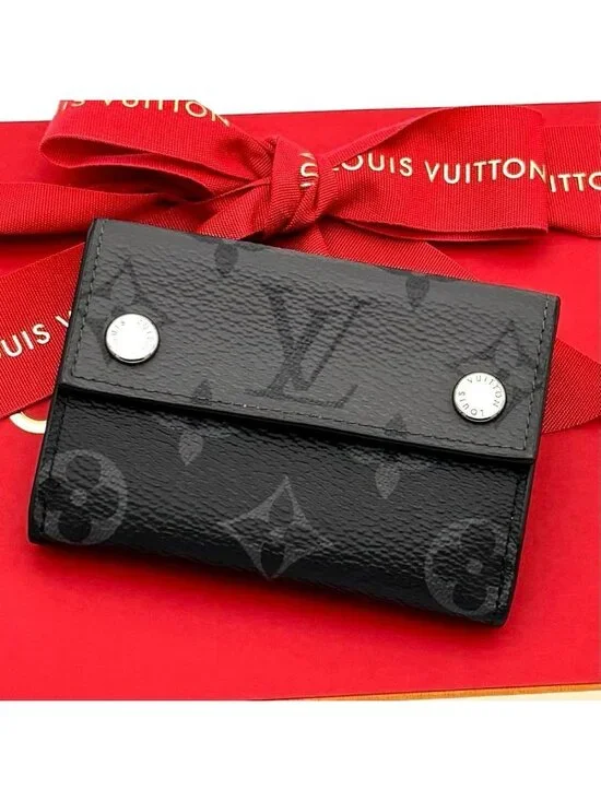 Louis Vuitton Monogram Eclipse Reverse Discovery Black Wallet