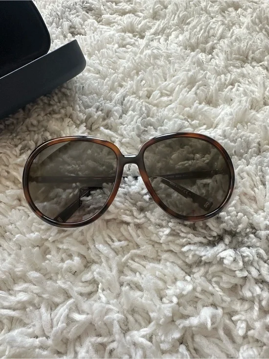 Givenchy GV 7180/S round Sunglasses Woman
