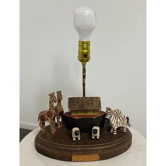 Hand Carved Wood Folk Art Vintage Lamp Noah's Arc Animals Boat Nursery Bible‎