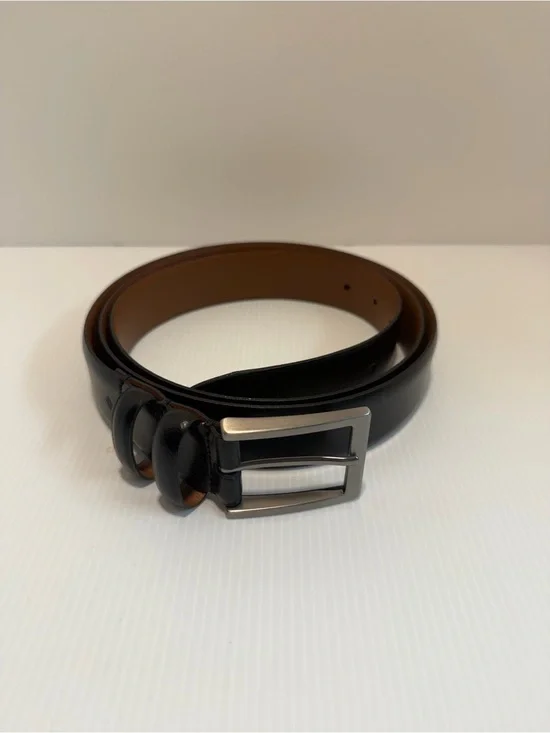 Vintage Joseph Abboud Handcrafted Italy Made Leather Dress Belt 54 / 135 Black