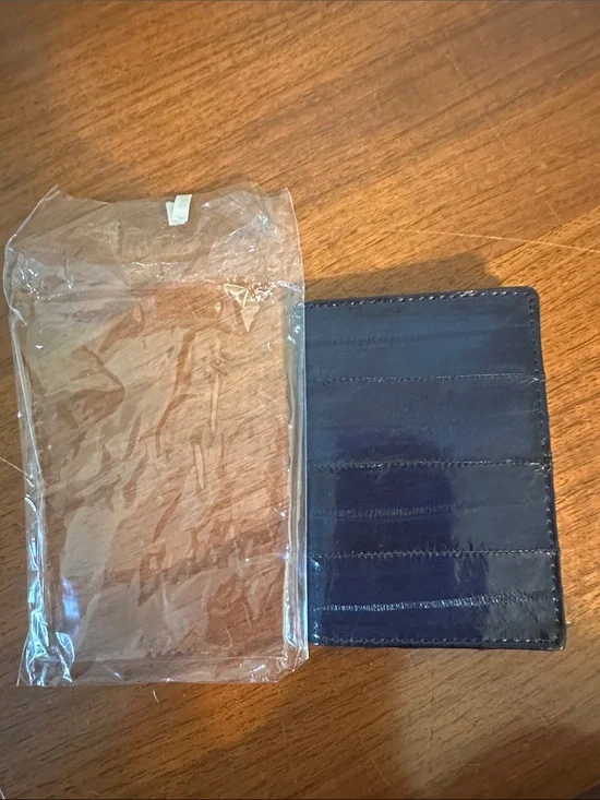 New in‎ packaging Vintage Genuine Eel-skin Dark Navy Blue Leather Card Holder
