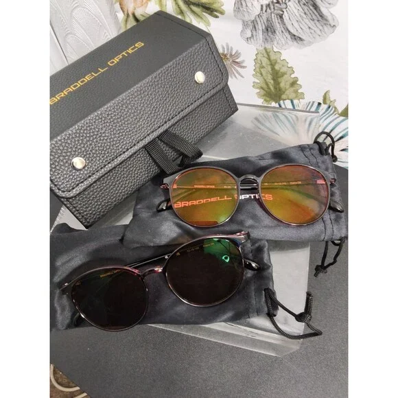 Set of 2 Braddell Optics FL-41 Glasses with Case, Storage Bags