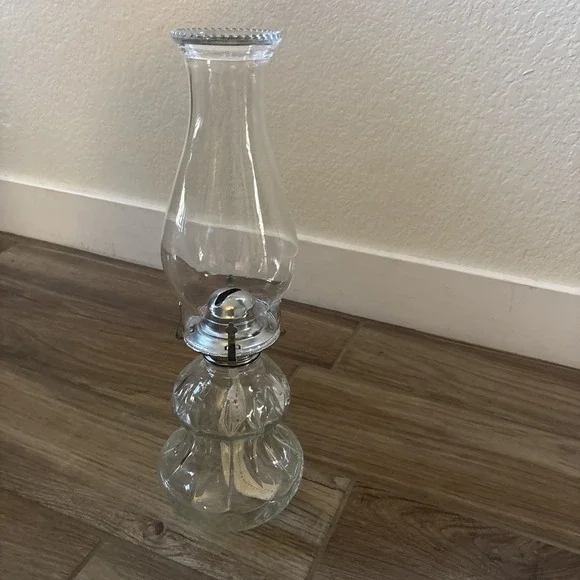 Vntage Hurricane Oil Lamp-Lamplight Farms w/o Wick-Clear Glass Top & Bottom 16