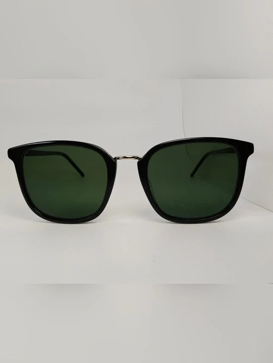 Yuma. Classic Black Frame Gold Bridge. Subtle Lines Rounded Square Frame..
