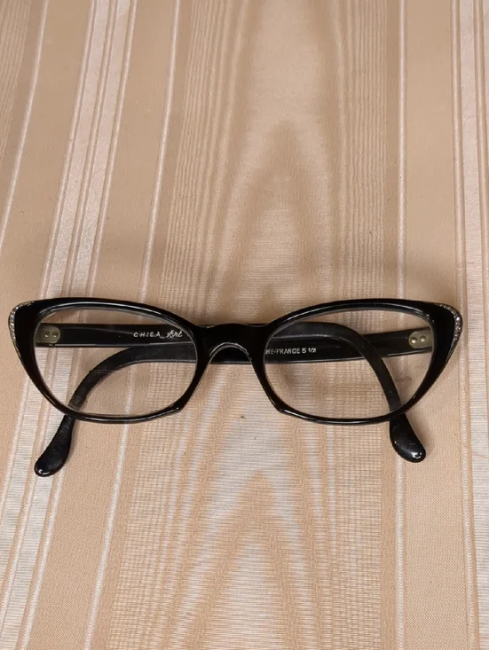 Vintage 50s Rhinestone Cat-Eye Glasses Chica Art Line France Black