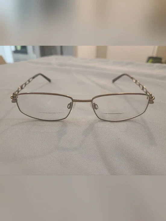 Charmant Readers Eyeglasses 52 17 135