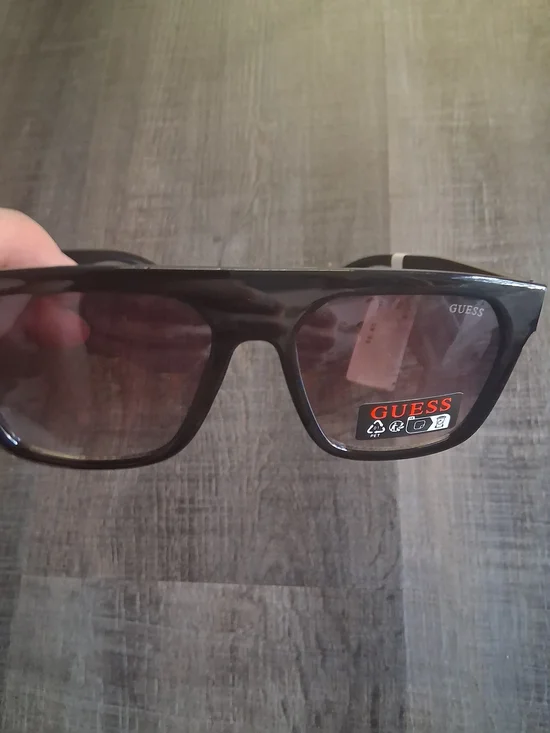 Guess Men’s Black Sunglasses with Brown Tinted Lenses