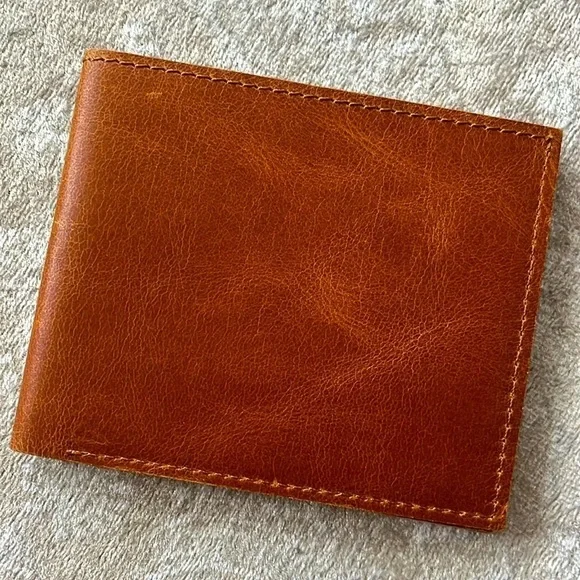 NWOT Genuine Leather Men’s Bifold Wallet Cognac Vintage Slim Minimalist