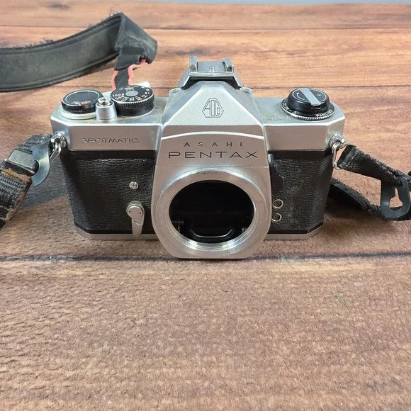 Asahi Pentax Spotmatic SP Film Camera Body Silver Fair For Parts Repair M42
