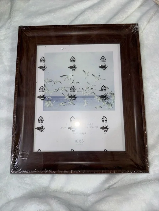 Classic Dark Brown Wood Picture Frame - 10x8