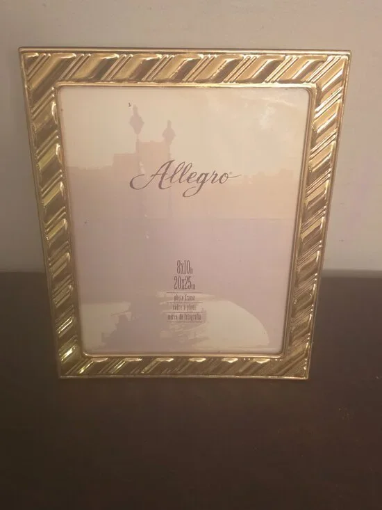 Vintage Gold Toned Metal Picture Frame rectangular shape with a diagonal ridged