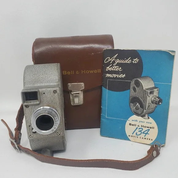 Vintage‎ Bell & Howell 134 Movie Camera 8MM Manual Case f1.9 Super Comat lens