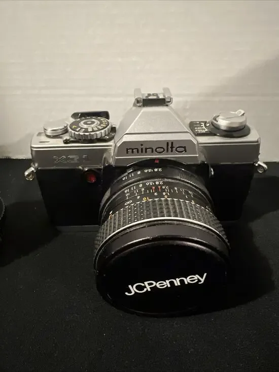 MINOLTA XG 1 35 mm Film SLR Camera with 28mm -52mm Macro Lens & 2 Extra Read