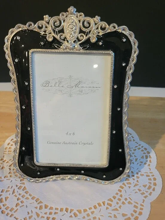Belle Maison Glam Fancy Elegant 4 x 6 Austrain Crystals Frame