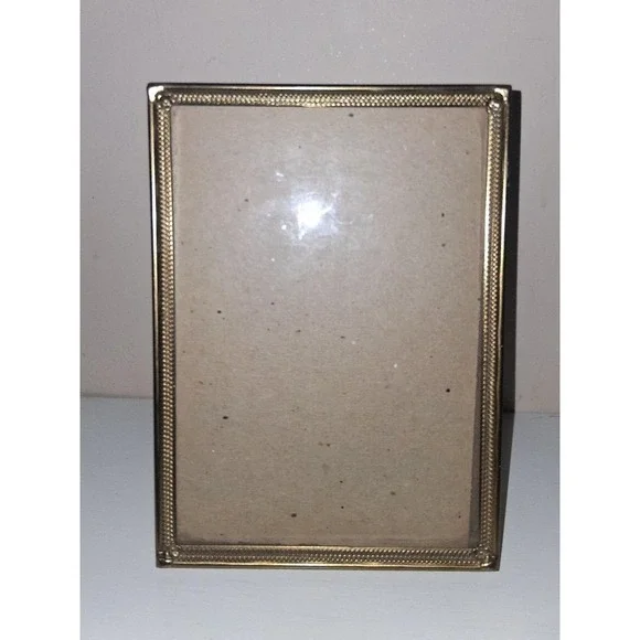 Vintage Gold Tone Picture Frame 4.5x6.5 Beaded Edge Easel Back