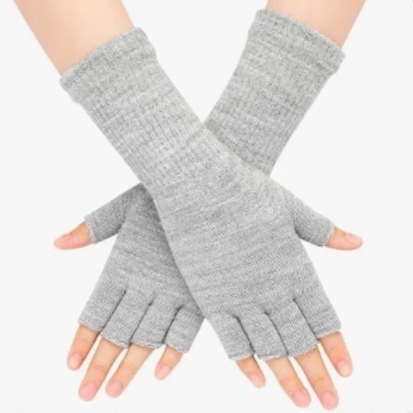🆕Light Gray Fingerless Gloves