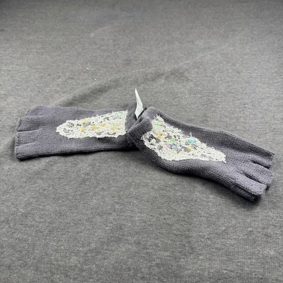 Maurices‎ Women Gray Fingerless Gloves Lace Pearl Rhinestone Embellished