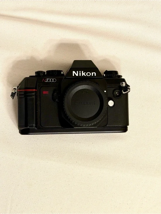 Vintage Nikon N2000 35mm Film Camera - Body Only