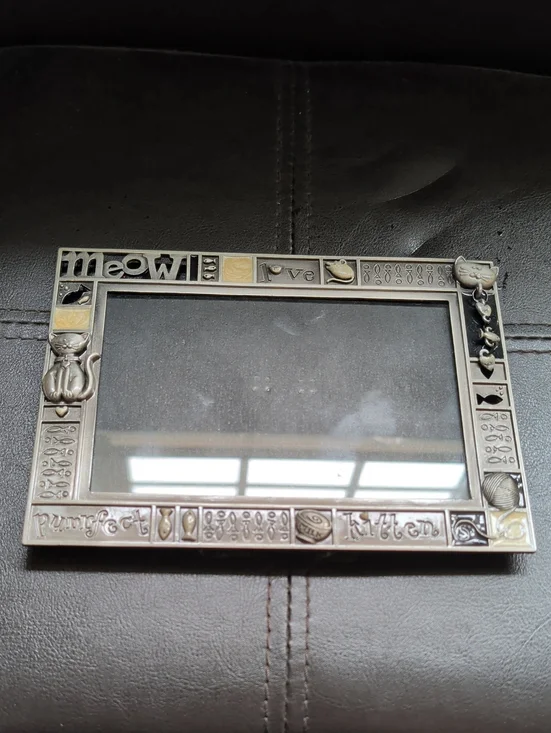 Vintage 2006 Fetco Collectible Kitty Cat Charm Silver Tone 4x6 Picture Frame