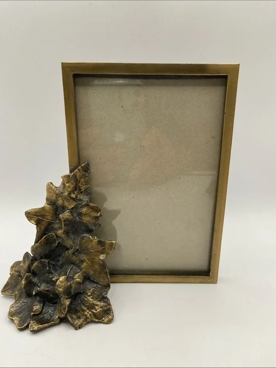 Modulas Vintage Picture Photo Frame With Antique Brass Finish Ivy Leaves 4x6”