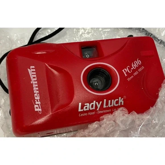 Premium Vintage 35mm Compact Camera Red Lady Luck PC-606 Point and Shoot NWT‎