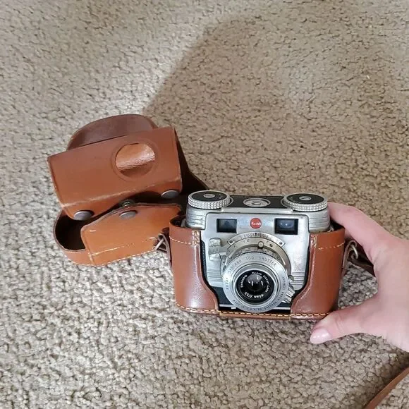 Vintage Kodak Signet 35 Camera w/ Leather Case