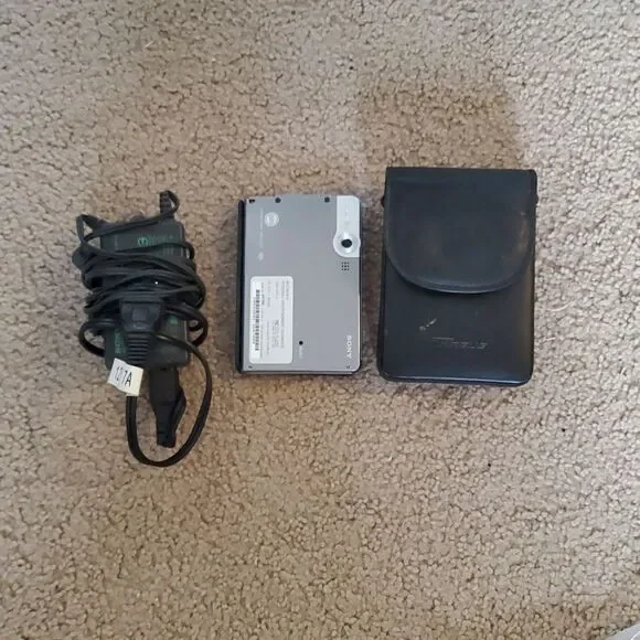 Sony Palm-Powered Digital Camera with Charger – Fully Functional