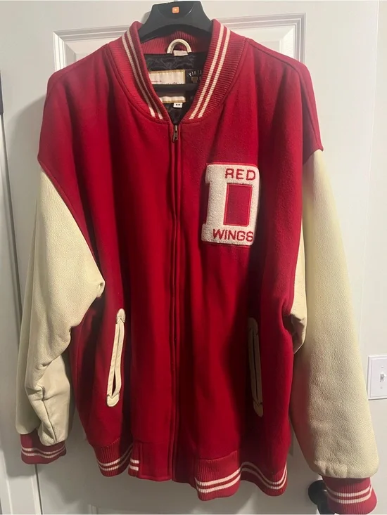 Mitchell & Ness Red and Cream Detroit Red Wings Varsity Jacket size 60(4XL)