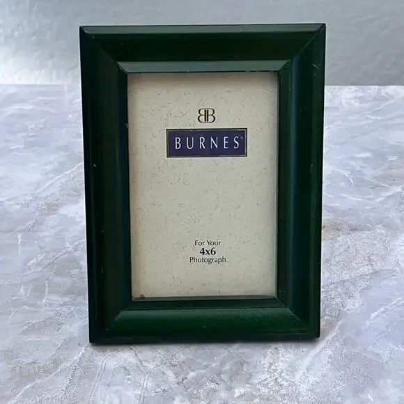 Burnes of Boston Green Wood Picture Frame 4x6 in Rectangle Matte Free Standing