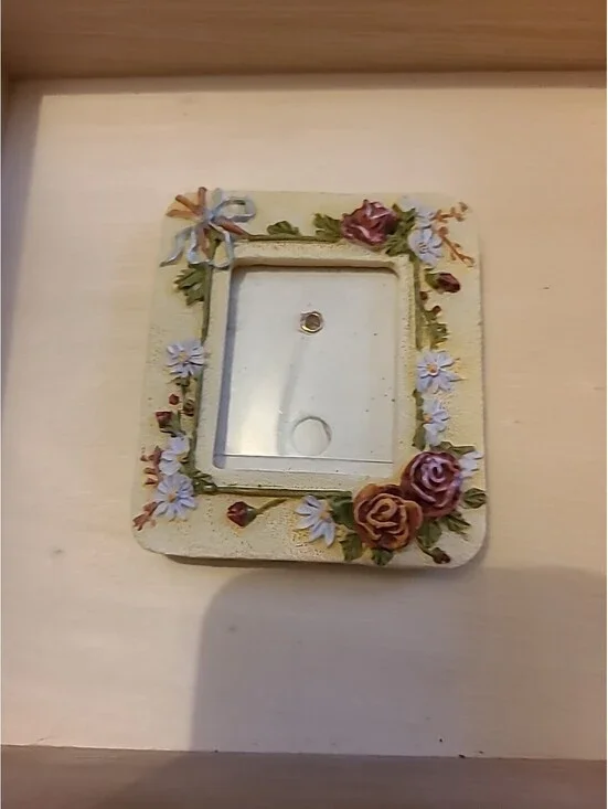 VTG Hand Painted Frame Flower Design Victorian Mini Free-Standing Frame