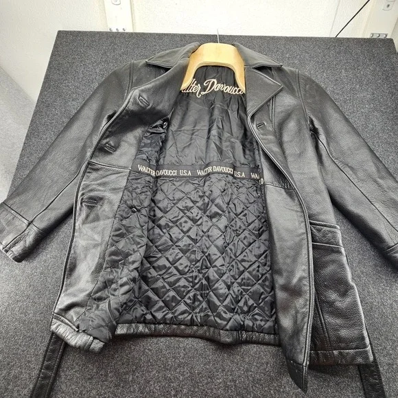 Vintage Walter Davoucci Usa Leather Men's Button Jacket  Size Med With Waist Tie