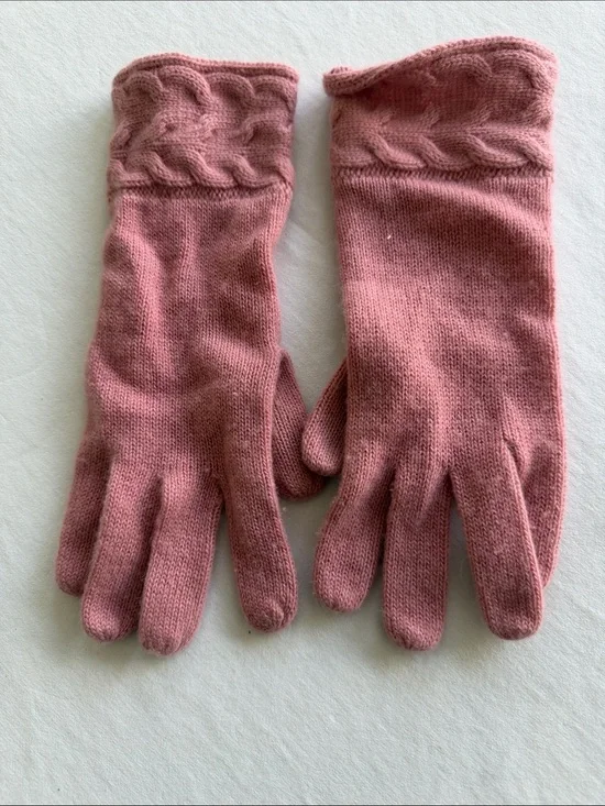 Nordstrom Cashmere  Soft Mauve Cable Cuff Knit Gloves- medium