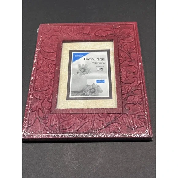 Moments 4x6 Photo Frame Burgundy Red Embossed Floral Wood Design Glass Pane NEW