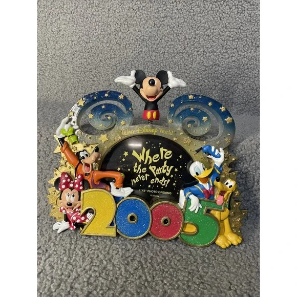 2005 Walt Disney World Where The Party Never‎ Ends Resin Photo Frame