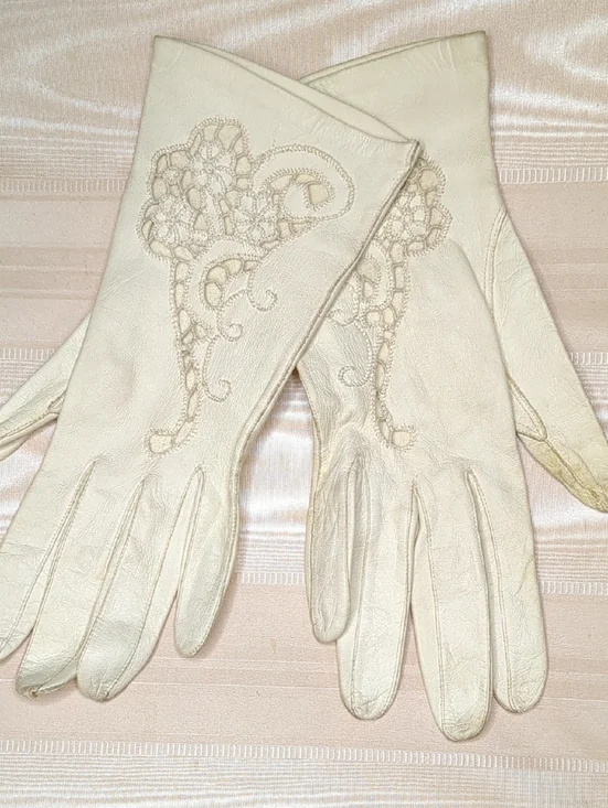 Vintage 1950s Women's White Leather Gloves Floral Lace Cutout Formal Wedding