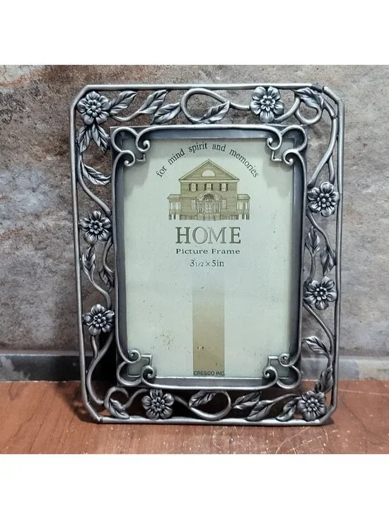 Vintage Cresco Pewter Picture Frame Floral Leaf Design