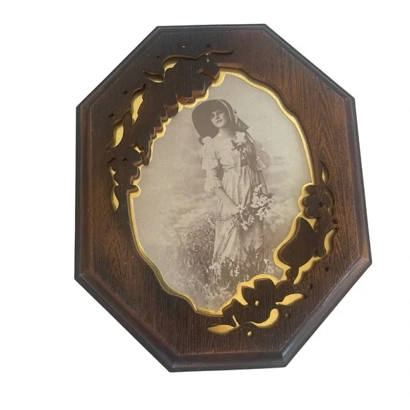 True Vintage Faux Wood Octagon Picture Frame -  For 5x7 in Photo gold tone cover