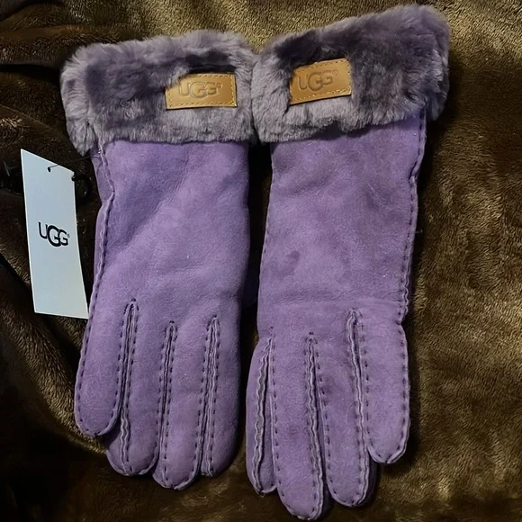 UGG Genuine Shearling Turn Cuff Gloves - PURPLE