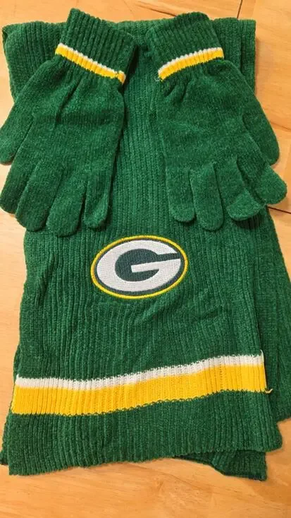 Green Bay Packers Little Earth NFL Scarf and Glove Gift Set