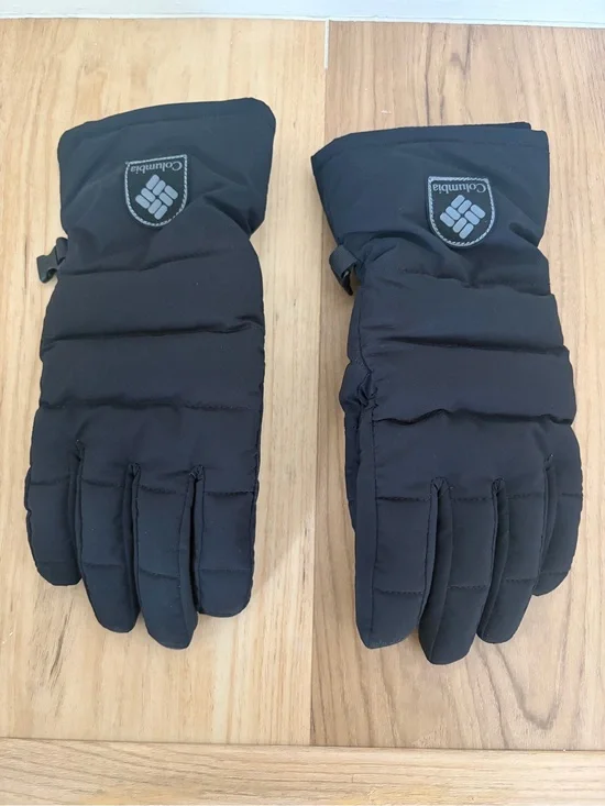 Columbia Black Winter Gloves with Logo Cuff