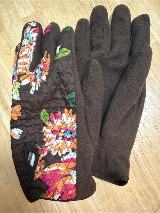 Vera Bradley Brown Quilted Floral Fleece Gloves
