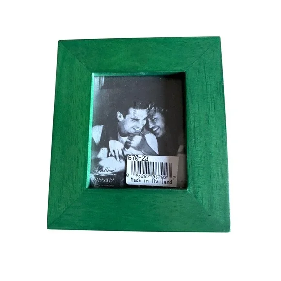 Malden International Designs Green Wood Picture Frame 2.5x3.5 Tabletop 670-23