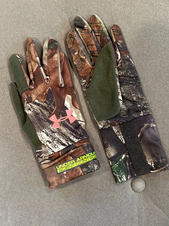 Under Armour Camo Hunting Gloves with Pink Logo