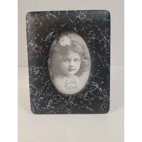 Vintage Galleria Black White Marbled Pattern Picture Frame 3.5 x5 Tabletop Goth