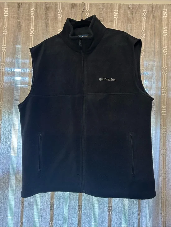 Columbia Black Men’s Fleece Vest - Full Zip