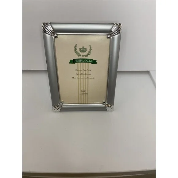 Heirloom 5x7 Silver Photo Frame