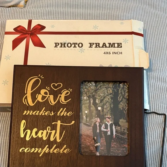 Gold Script 'Love Makes the Heart Complete' Dark Brown Photo Frame