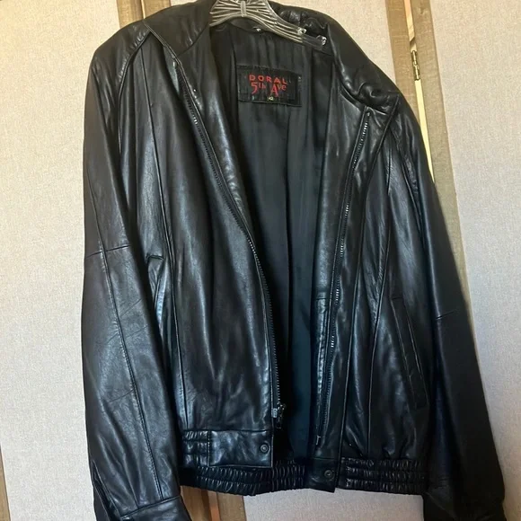 FINAL MARKDOWN Doral 5th ave Black Leather Jacket for Men 42