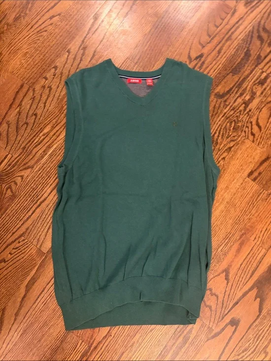 Izod Forest Green V-Neck Men's Sweater Vest